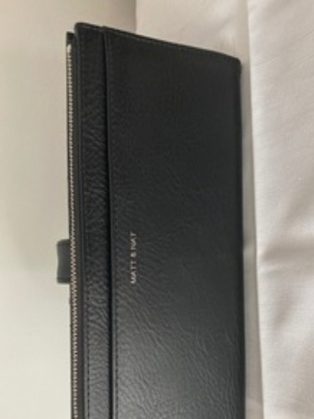 Matt and Nat – Passport Holder Purity Collection // Portefeuille de voyage